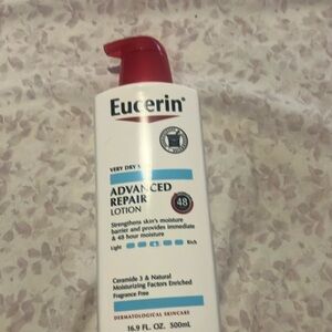 NEW EUCERIN ADVANCED REPAIR LOTION